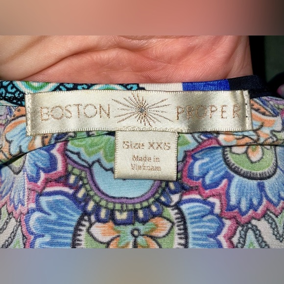 BOSTON PROPER Center-Burst Cold-Shoulder Top, sz XXS (Fits like a Small), NWOT - Picture 7 of 7